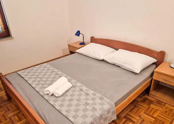 Four-bedroom With Sea View 05 Kruševo