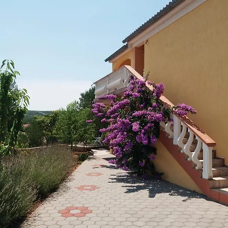 Vikendica Stunning In With House Sea View
